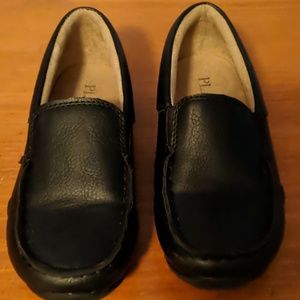 Children's place boys size 11 black slip on dress